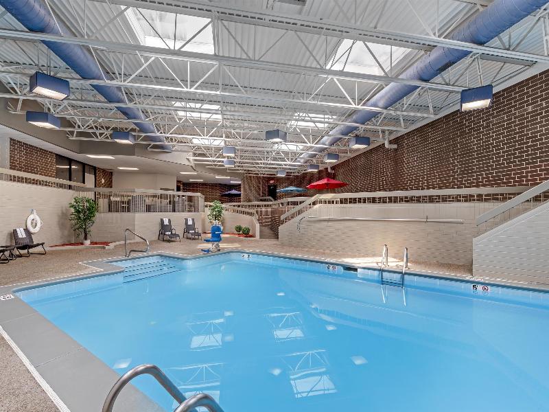 Executive Residency By Bw Waterloo & Cedar Falls image