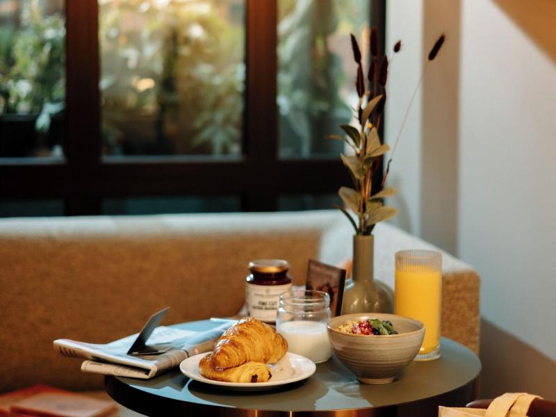 The Hobson Cambridge By Adina image