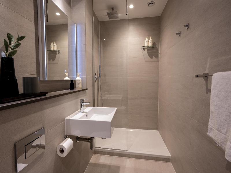 The Hobson Cambridge By Adina image