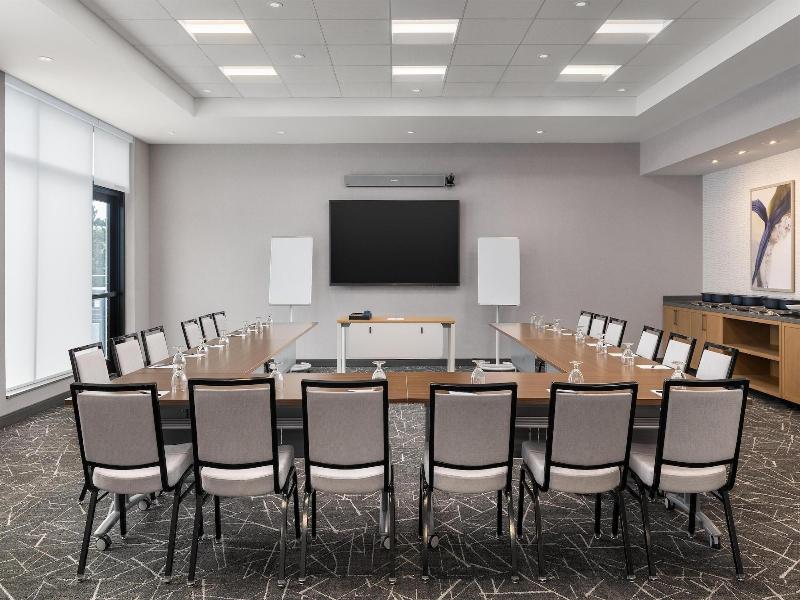 Hyatt Place Toronto Airport image