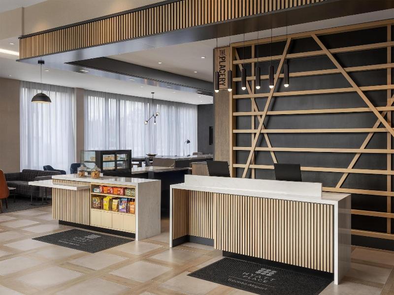 Hyatt Place Toronto Airport image