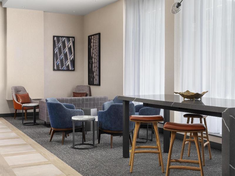 Hyatt Place Toronto Airport image
