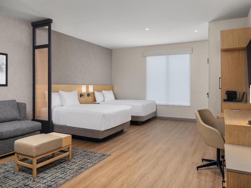 Hyatt Place Toronto Airport image