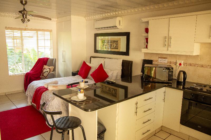 Lincoln Cottages (pty)ltd