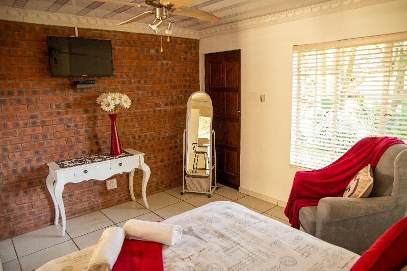Lincoln Cottages (pty)ltd