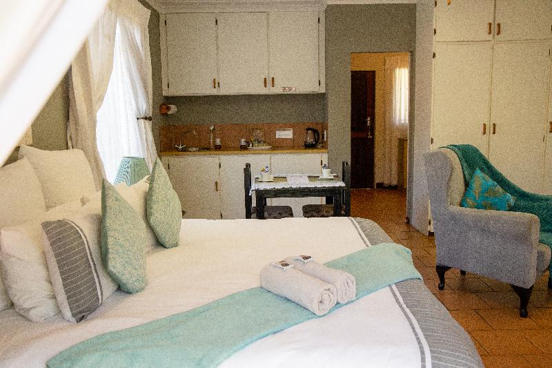 Lincoln Cottages (pty)ltd