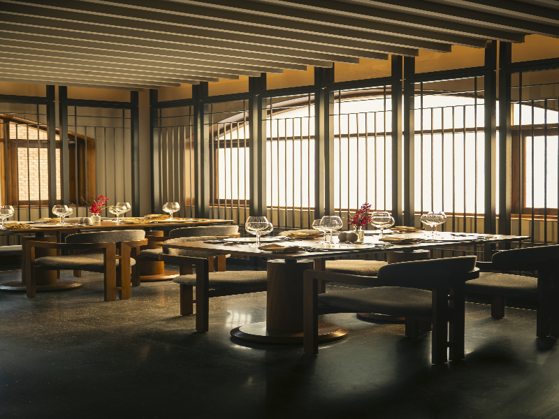 Taj Ganga Kutir Resort & Spa, Raichak — restaurant
