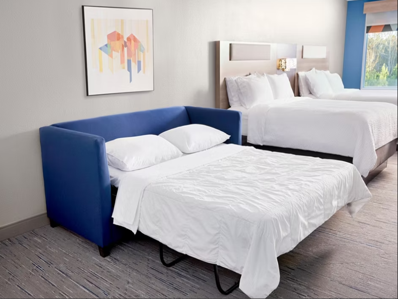 Holiday Inn Express & Suites Anchorage Midtown 