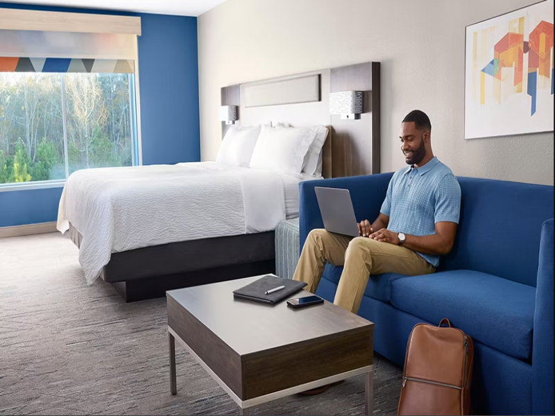 Bed room