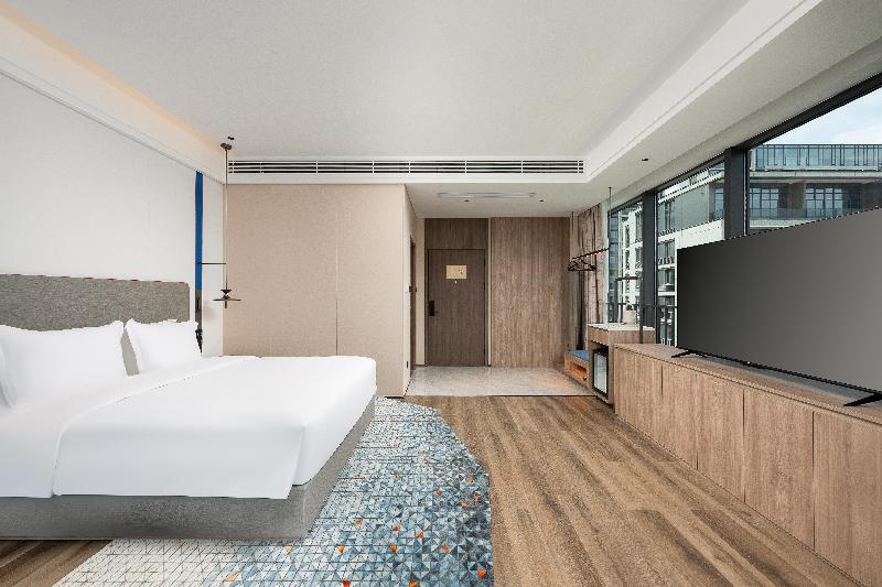 Holiday Inn Express Taizhou Jiaojiang image