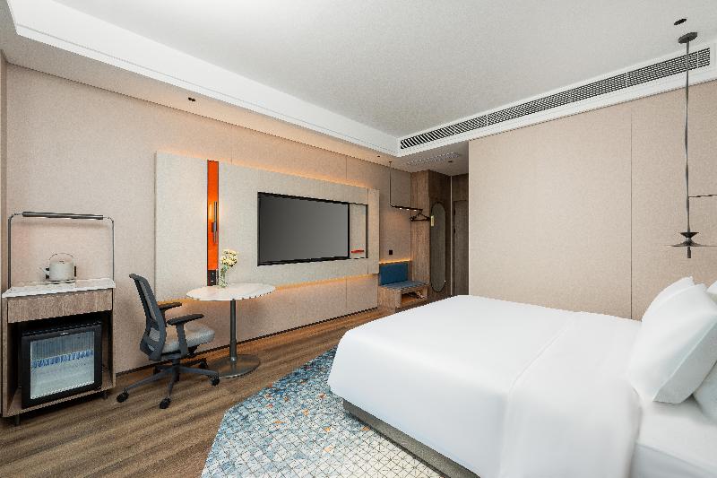 Holiday Inn Express Taizhou Jiaojiang image