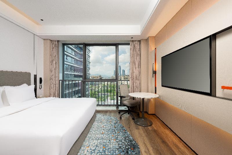 Holiday Inn Express Taizhou Jiaojiang image