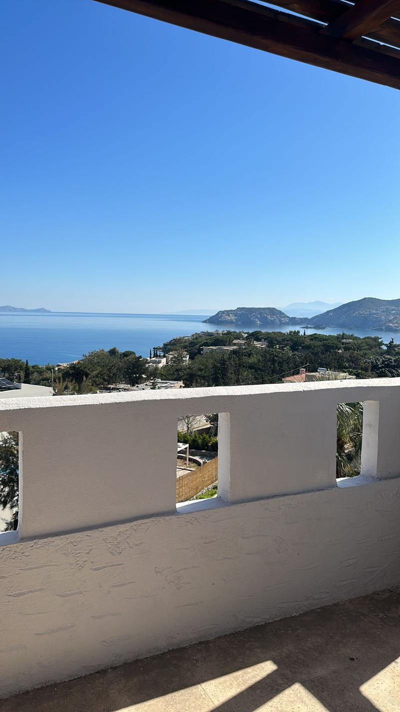 Thalia Bloom Villa Apartments