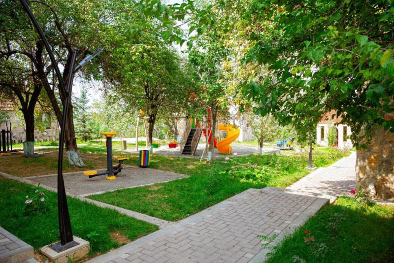 Qachaquch Forest image