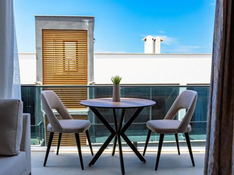 Oftenflats Stylish Apartments image