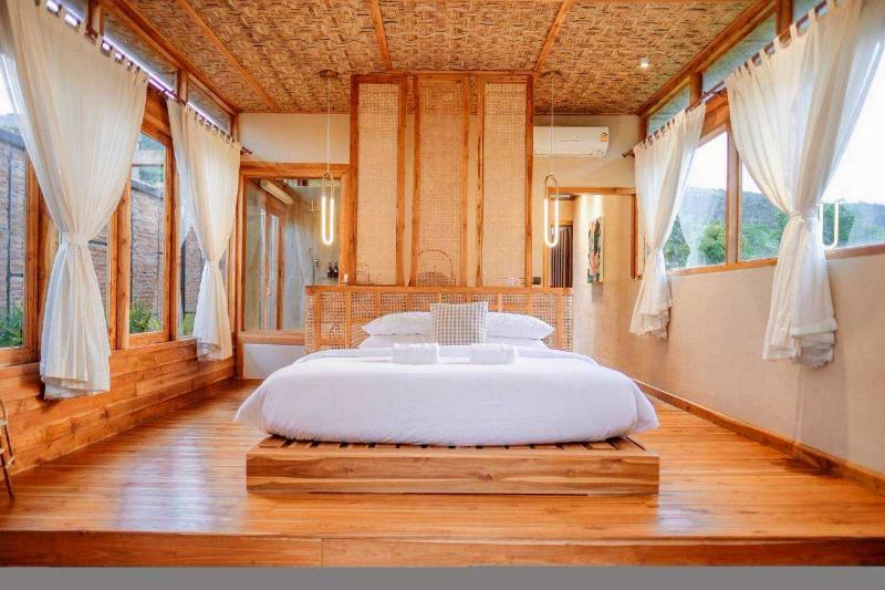 Lomhaijai Homestay image