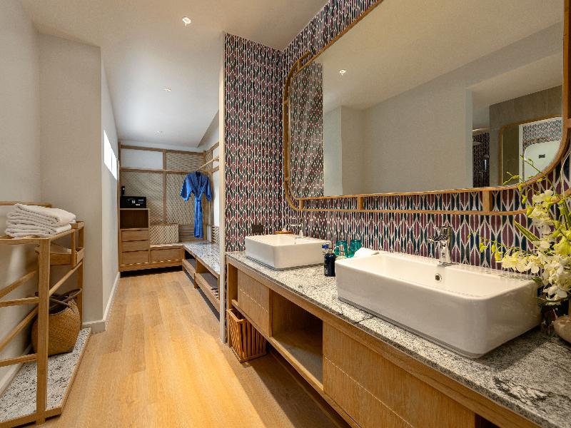 Outrigger Phi Phi Island Resort image