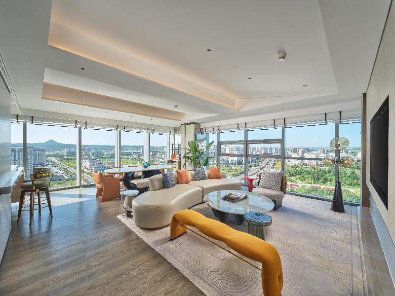 Doubletree By Hilton Yanji image