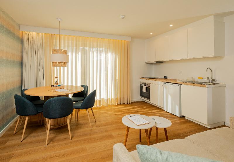 Casa Do Contador - Suites & Pool image