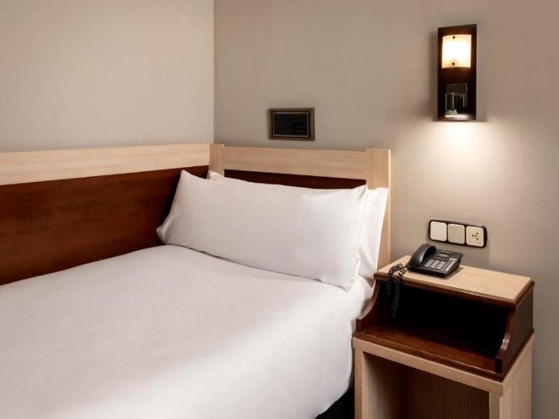 B&B Hotel Zaragoza Royal image