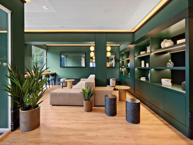 B&b Hotel Santiago Milladoiro image