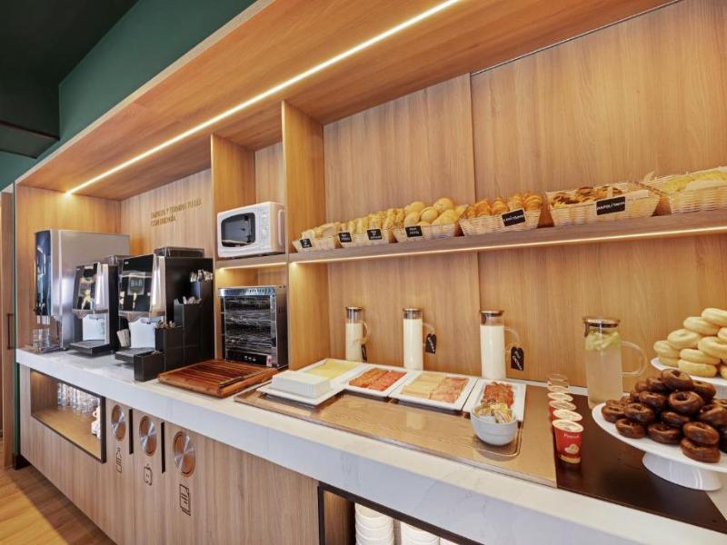 B&b Hotel Santiago Milladoiro image