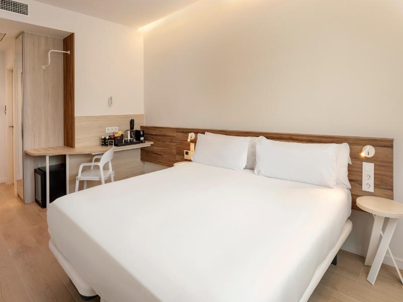 B&b Hotel Sevilla Bormujos image