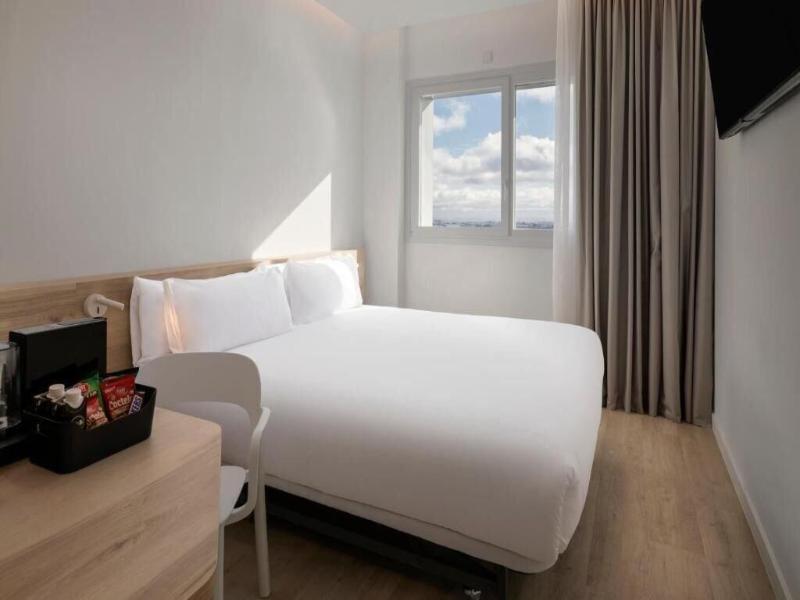 B&b Hotel Sevilla Bormujos image