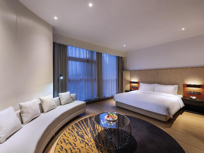Mercure Nanjing Olympic Expo image