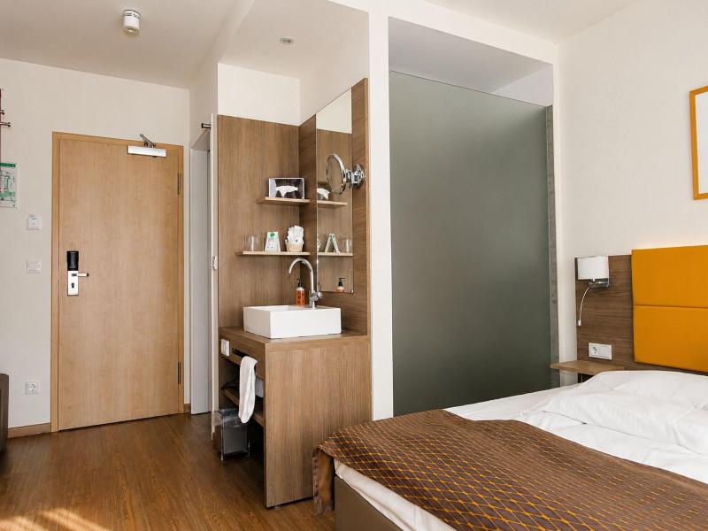 UNO Hotel Wolfsburg Sandkamp image