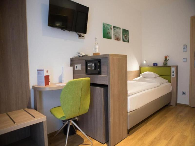 UNO Hotel Wolfsburg Sandkamp image