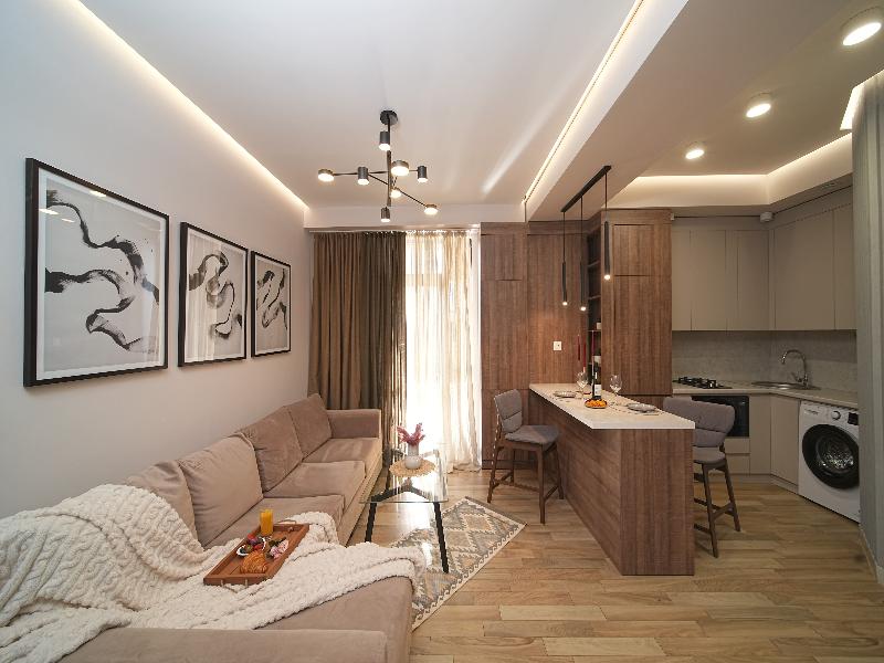 Sweet Home Delxue Apart-Hotel — exterior view