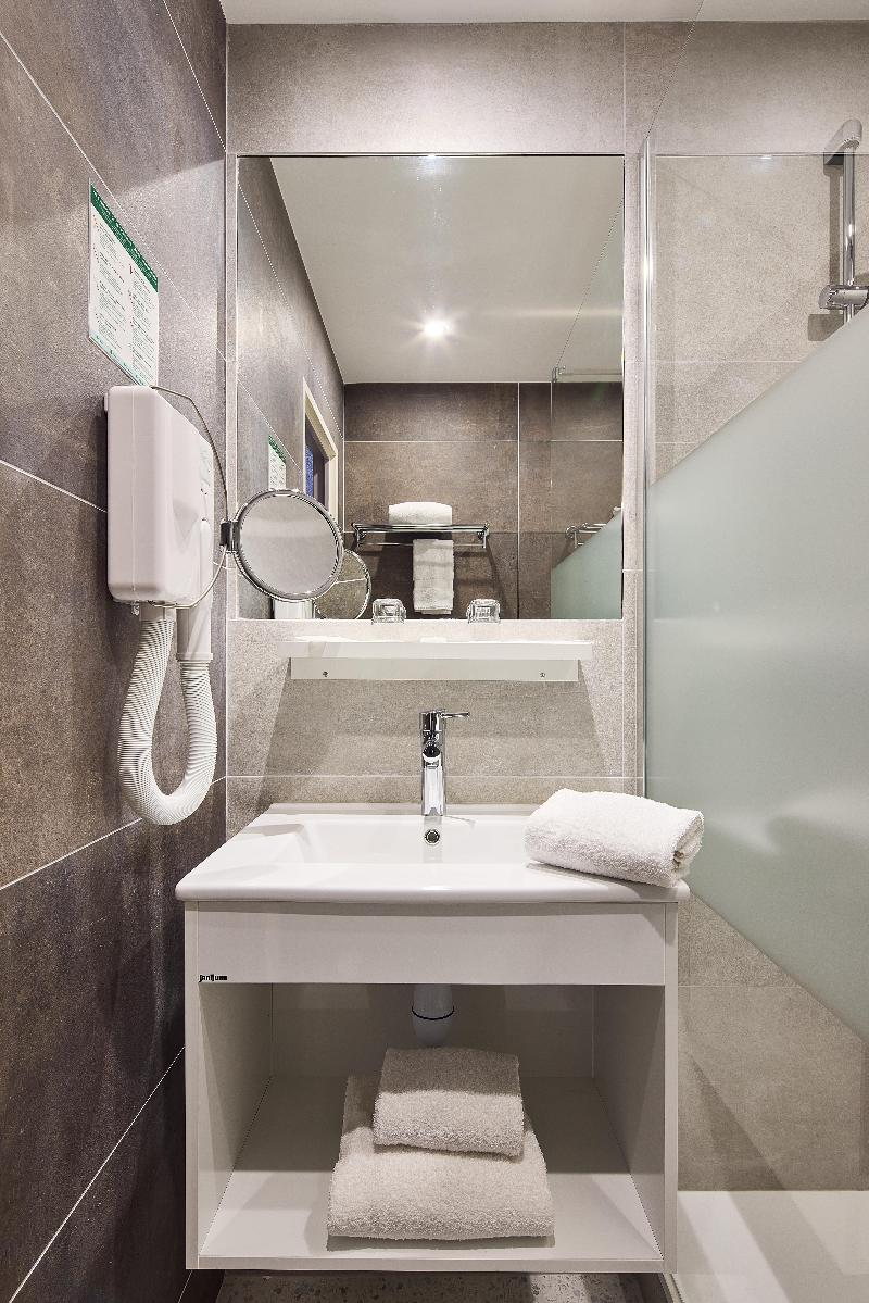 Hotel Saint Laurent image