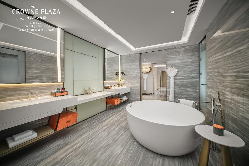 Crowne Plaza Zhongshan Torch High Tech Zone image