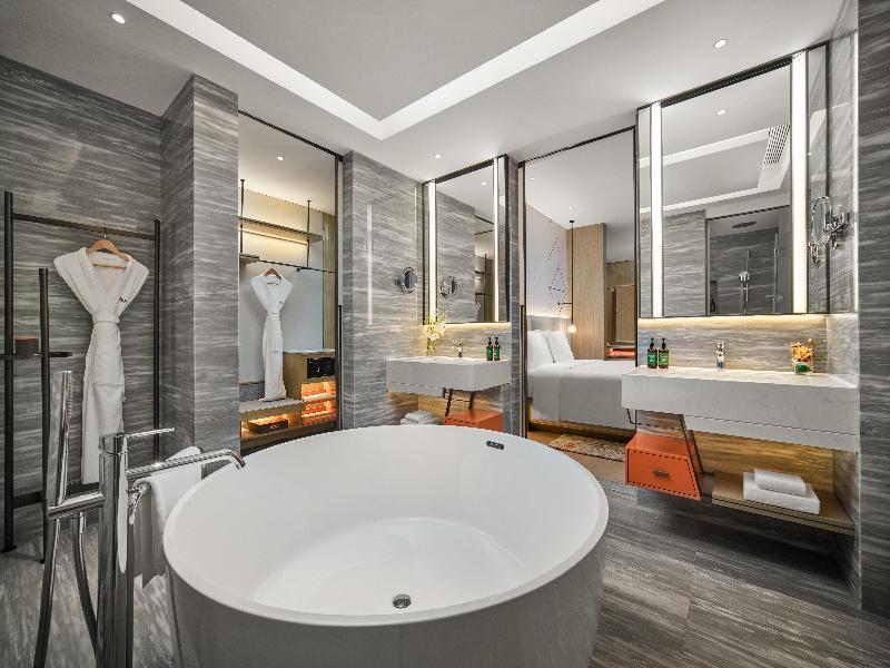 Crowne Plaza Zhongshan Torch High Tech Zone image
