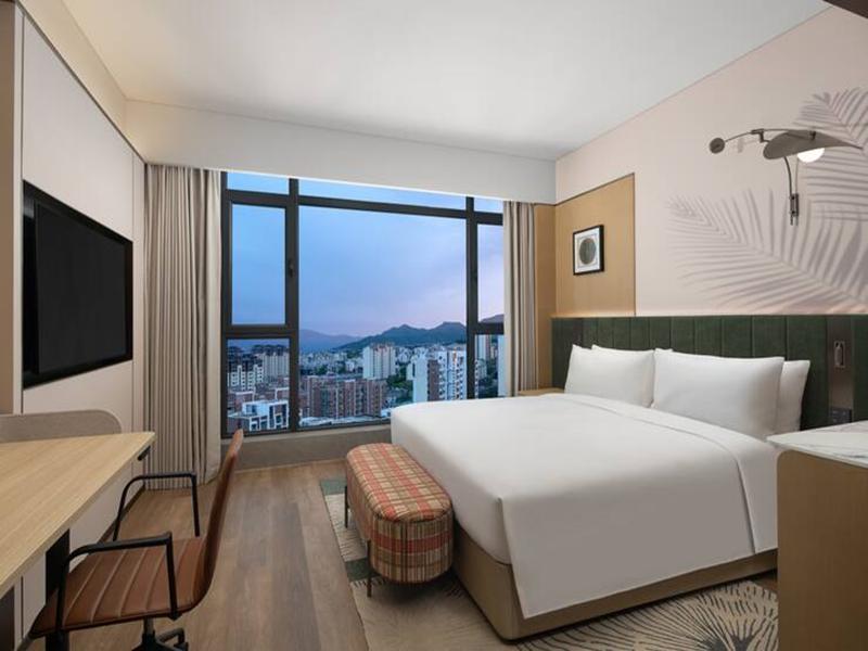 Hilton Garden Inn Chengde High-Tech Zone image