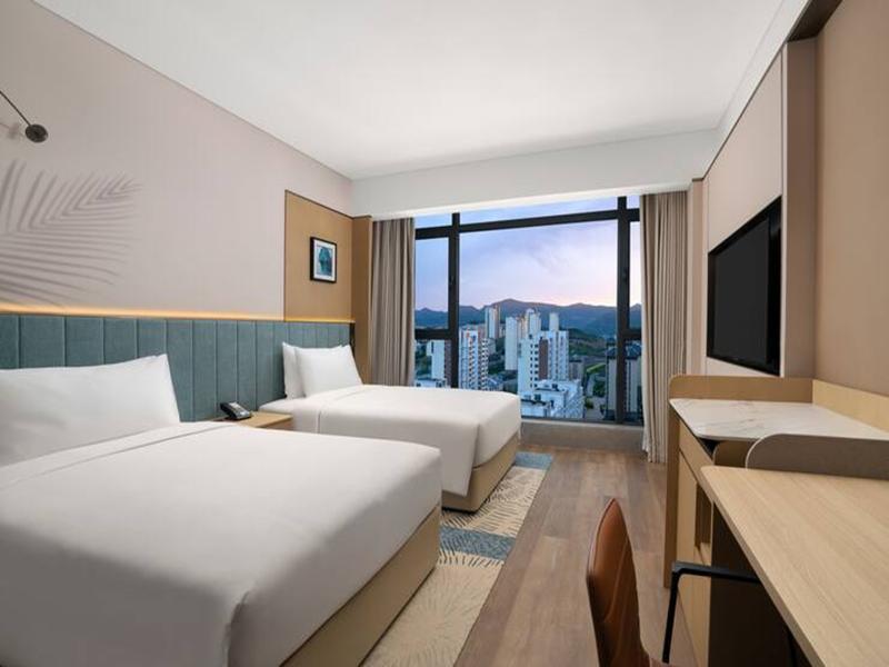 Hilton Garden Inn Chengde High-Tech Zone image