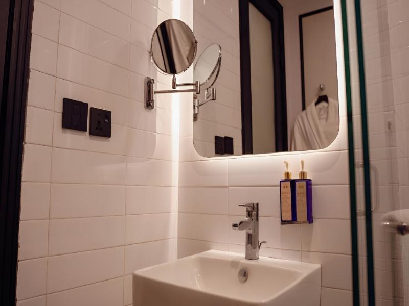 Ambiance Boutique Art Hotel Lahore image