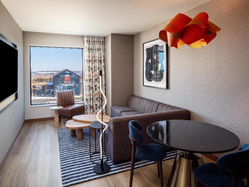 Tempo by Hilton Manassas image
