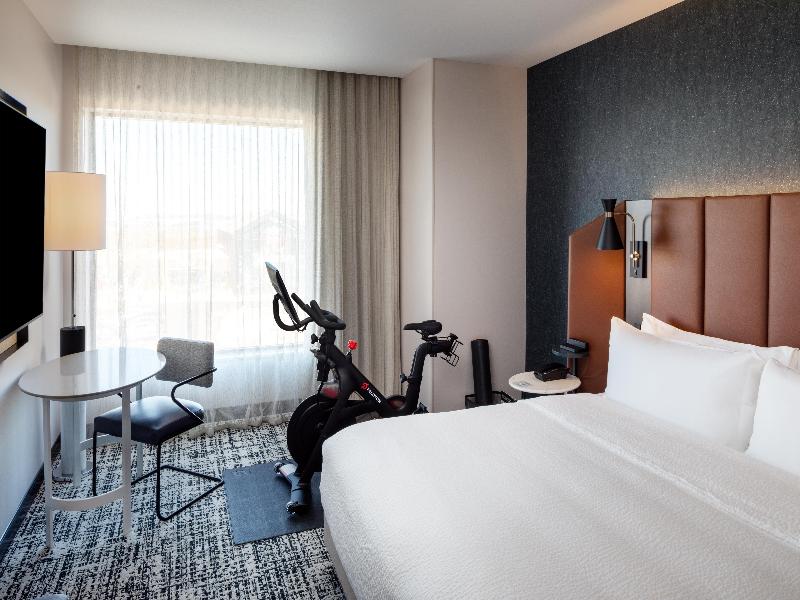 Tempo by Hilton Manassas image