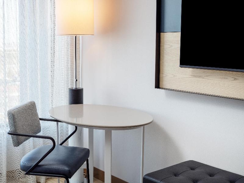 Tempo by Hilton Manassas image