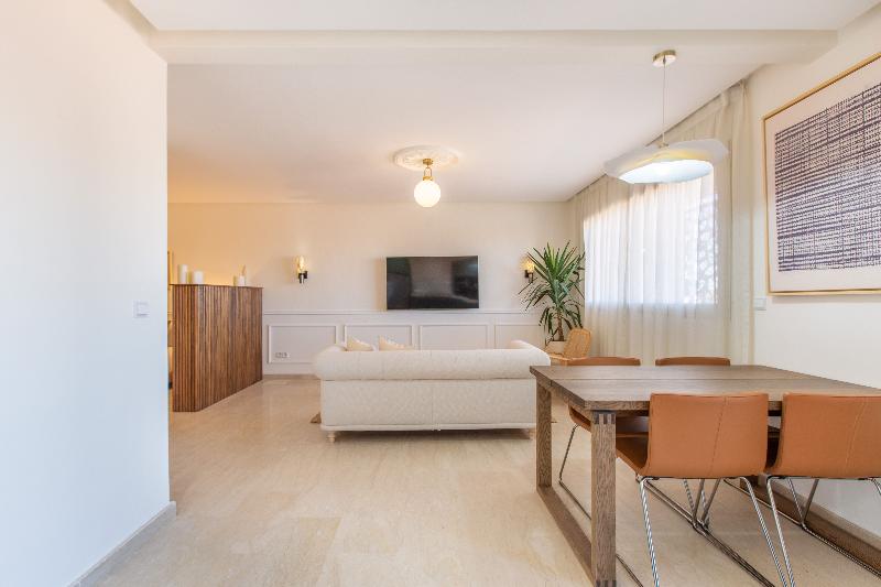 Zari Boutique Aparthotel image