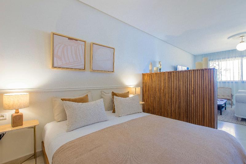 Zari Boutique Aparthotel image
