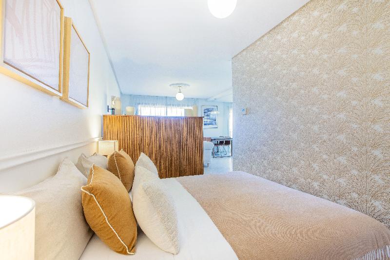 Zari Boutique Aparthotel image
