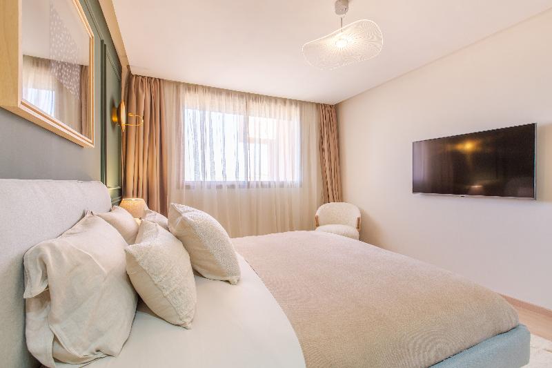Zari Boutique Aparthotel image