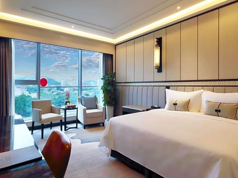 Fuzhou Lakeside Hotel image
