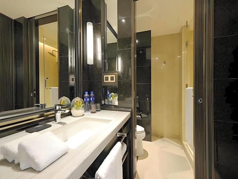 Fuzhou Lakeside Hotel image