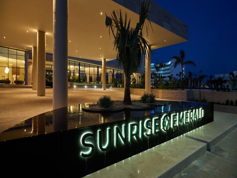 Sunrise Emerald image