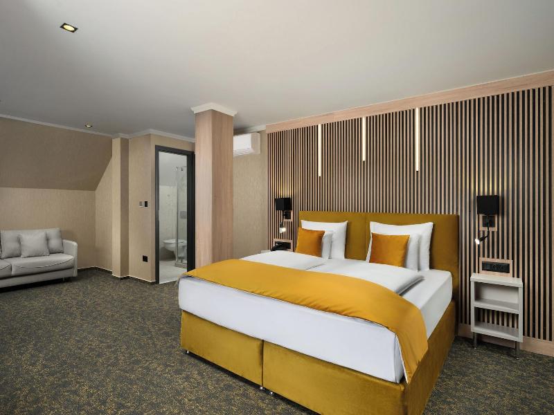Hotel Allora image