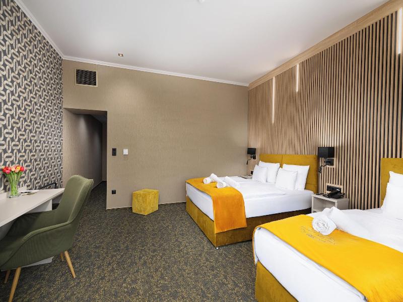 Hotel Allora image